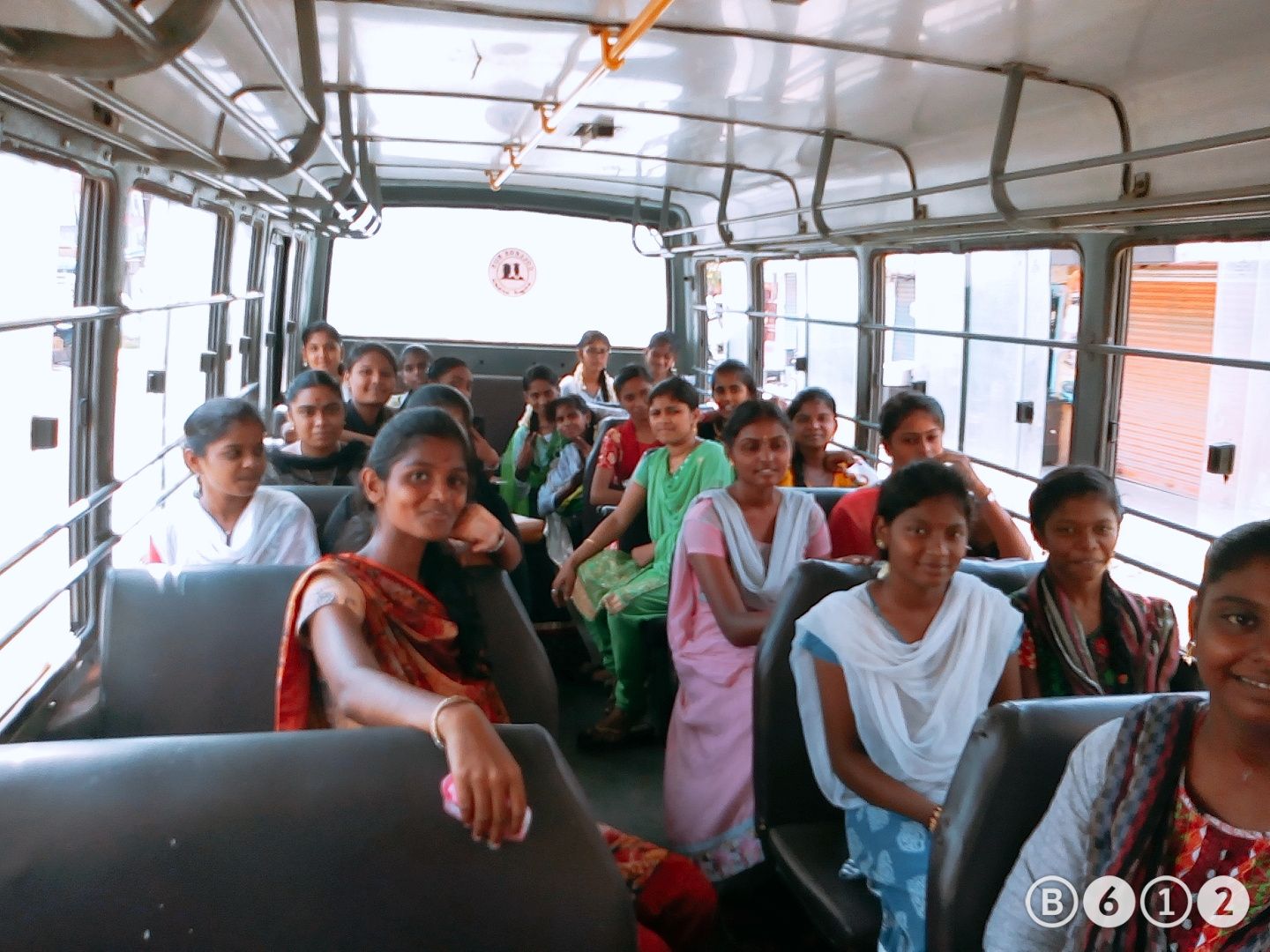 STUDENTS_COLLEGE_VISIT